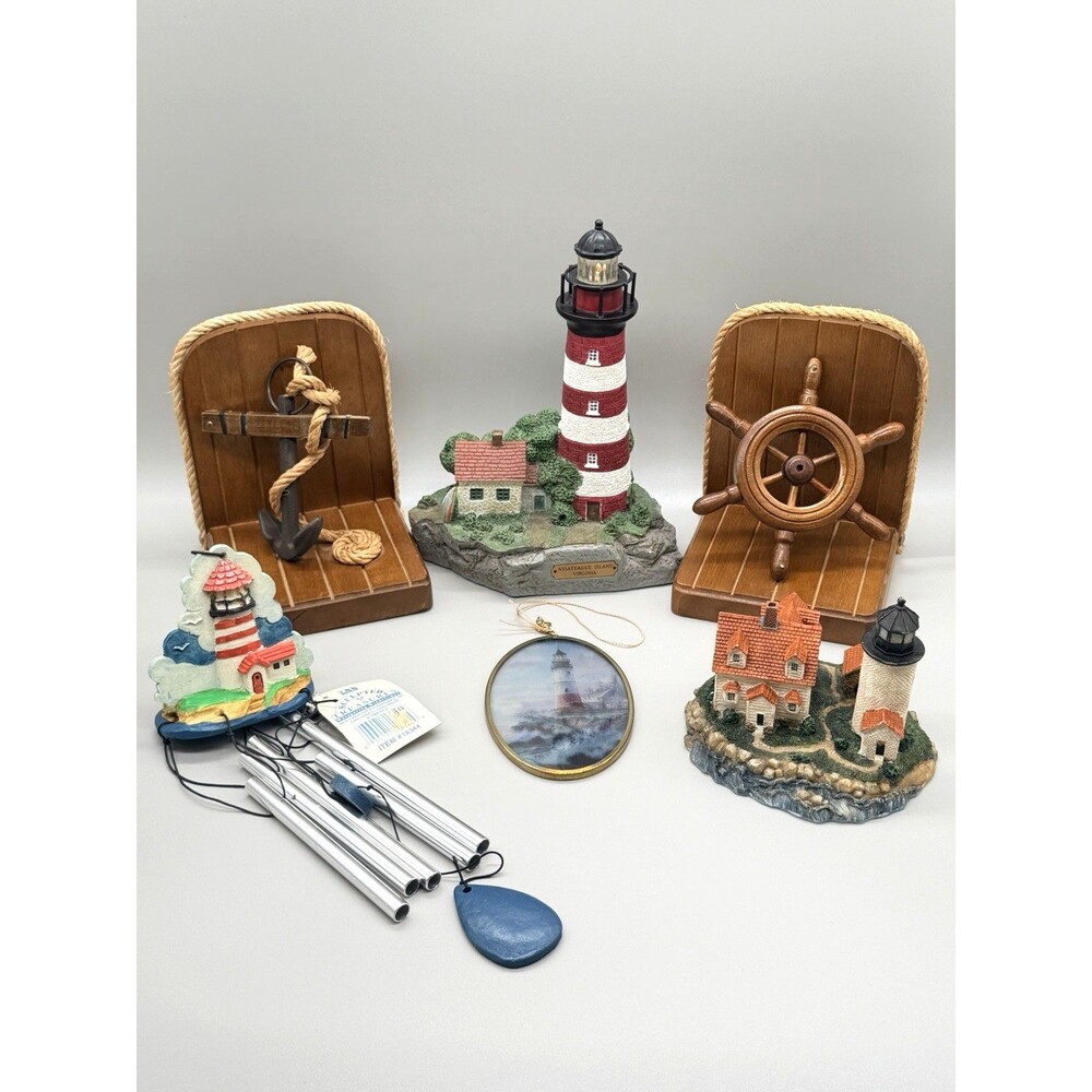VTG Coastal Decor Lot - Harbor's Edge Light/Sound Lighthouse Kinkade Bookends